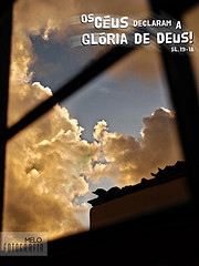 Os céus manifestam a glória de Deus